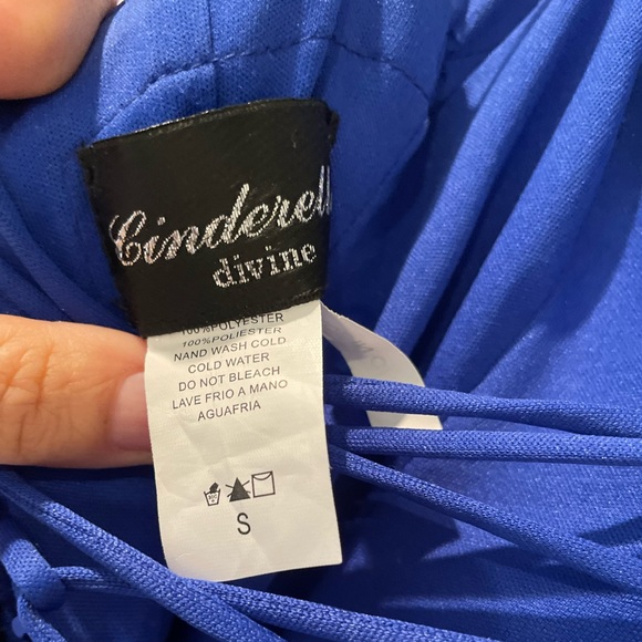 Bright royal blue evening gown with sparkle. 0-2(small) - Picture 6 of 6
